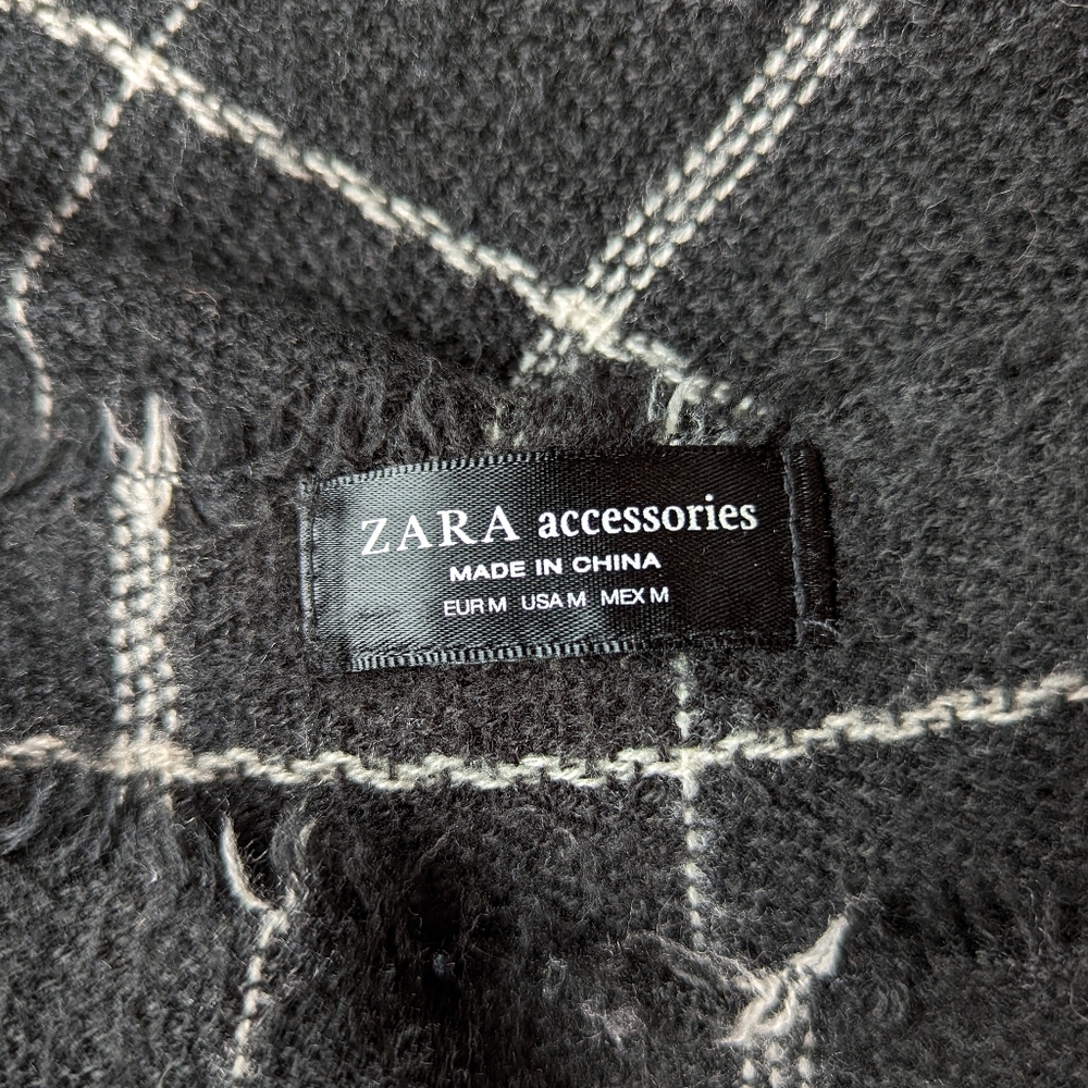 🌻 2/15$ - Zara - Checkered black and white scarf - Picture 3 of 3